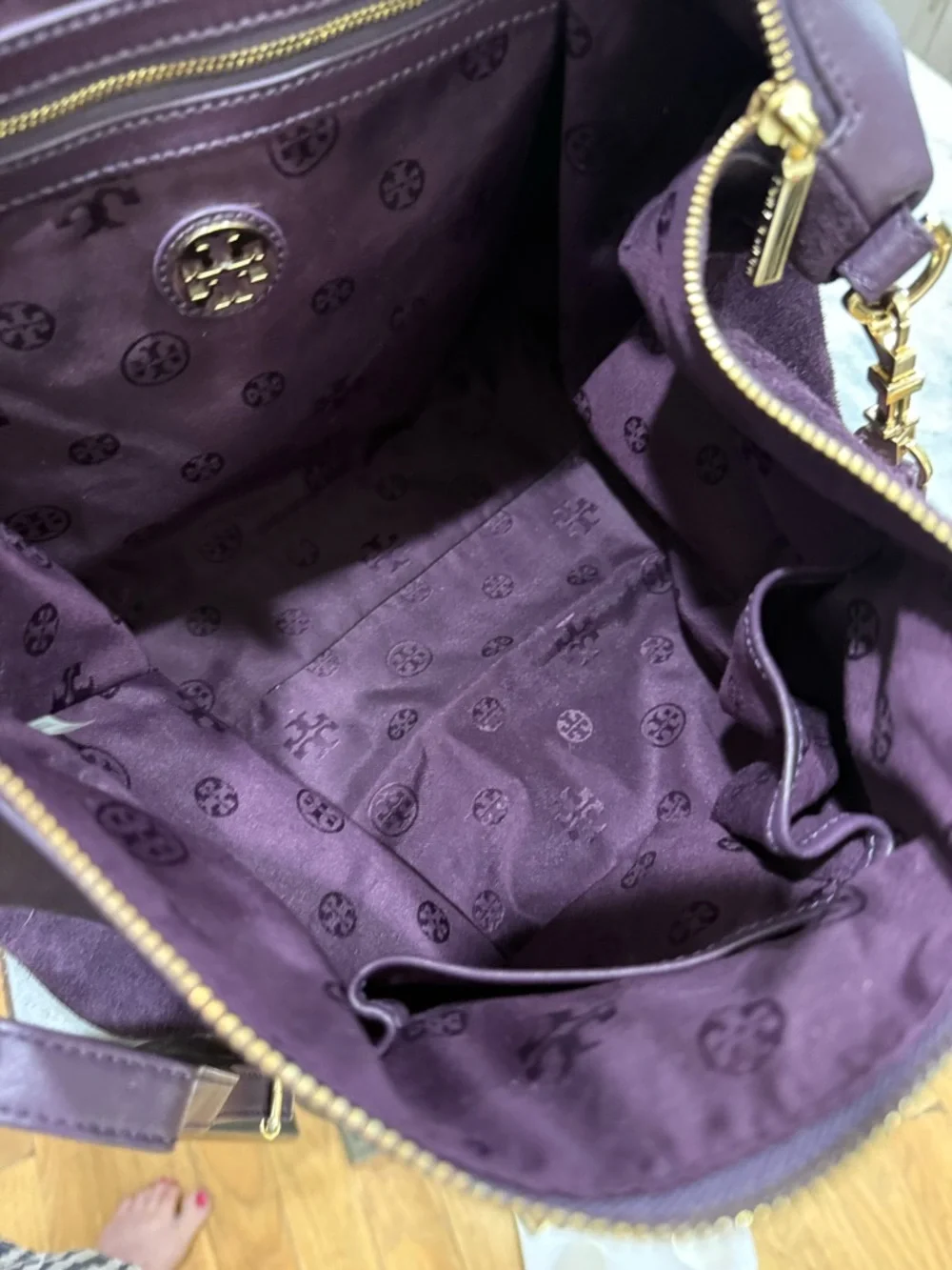 Tory Burch Natalie Satchel. 14”x 5 1/2 x 11 1/2”. Pristine Condition. Wine Color - Picture 11 of 11